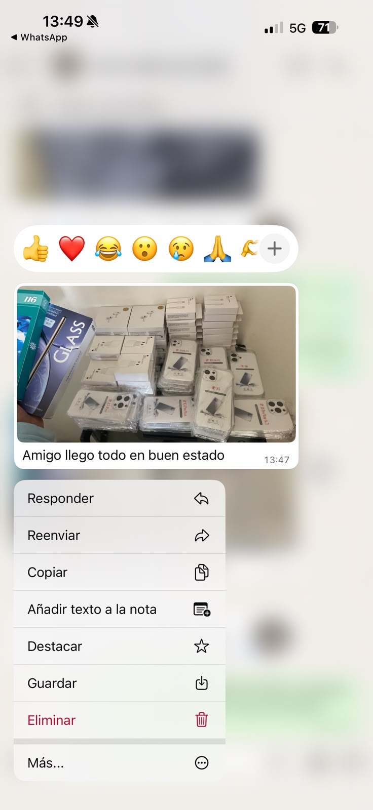 Fundas, vidrios y cargadores llegados en buen estado